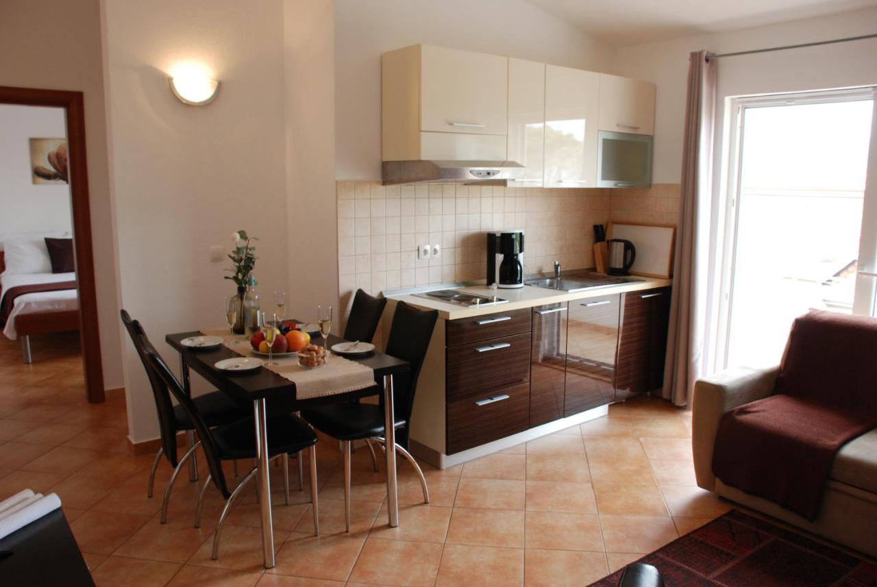 Apartments Antonella Traù Esterno foto