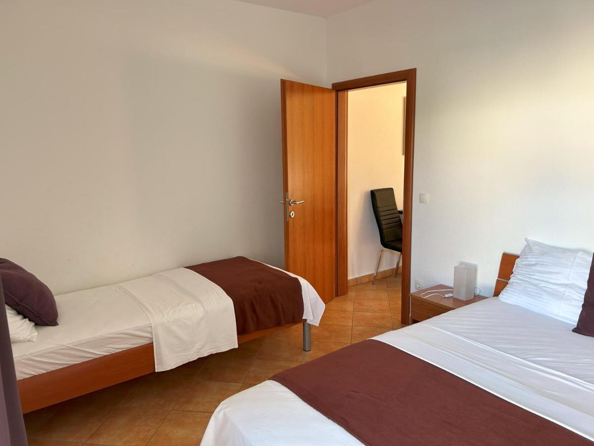 Apartments Antonella Traù Esterno foto